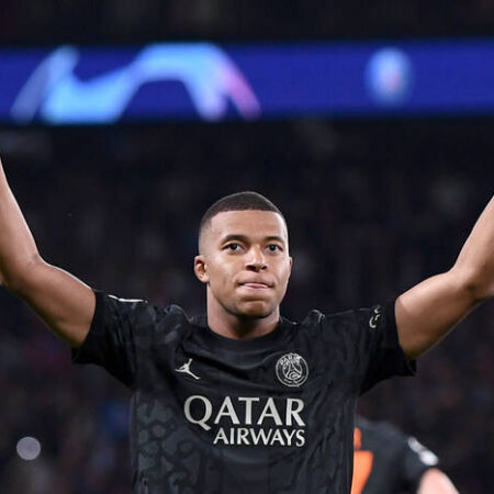 Mbappe negocjował duży bonus za zdobycie Złotej Piłki. Kwota powala