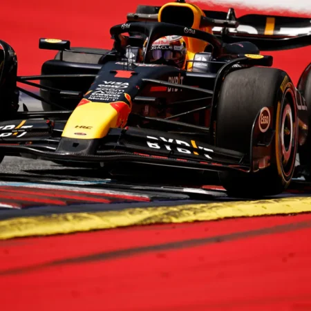 Verstappen o Włos! Kwalifikacje do Sprintu dla Holendra